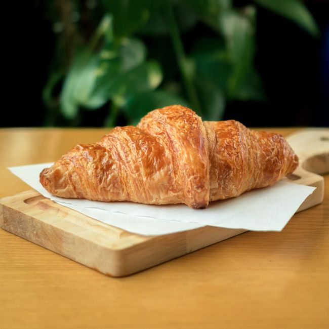 Máslový croissant